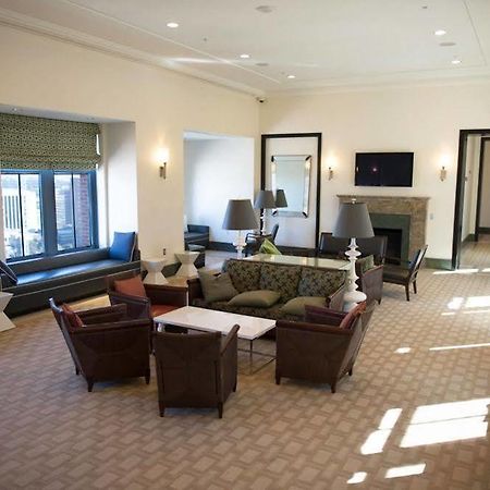 Crystal Quarters Furnished Apartments At The Gramercy Arlington Luaran gambar