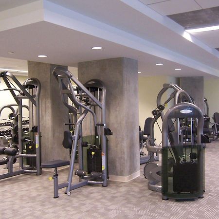 Crystal Quarters Furnished Apartments At The Gramercy Arlington Luaran gambar