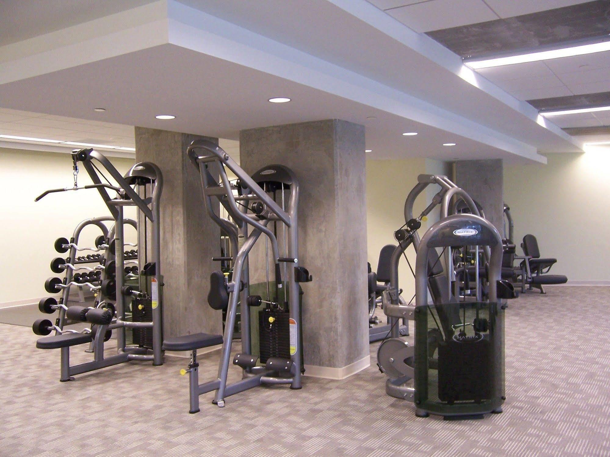Crystal Quarters Furnished Apartments At The Gramercy Arlington Luaran gambar